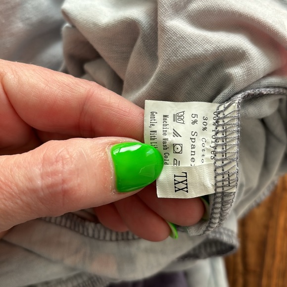 Comfy Spring Romper - Picture 4 of 4